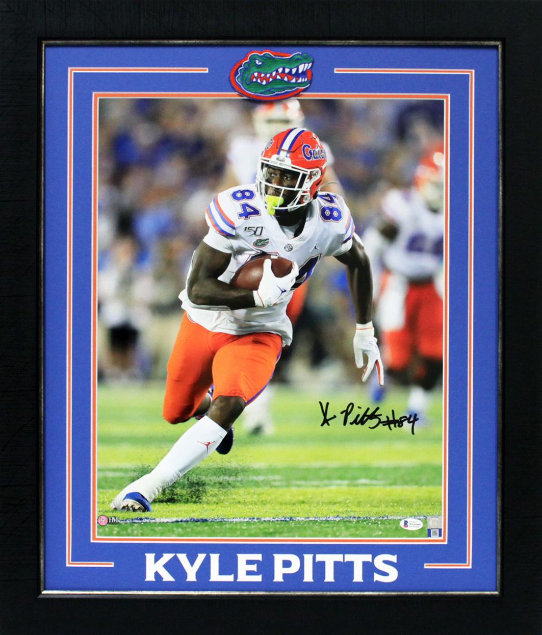 Kyle Pitts signed Florida Gators Custom Framed Photo Display (Beckett) at PristineAuction.com Kyle Pitts signed Florida Gators Custom Framed Photo Display (Beckett) at PristineAuction.com