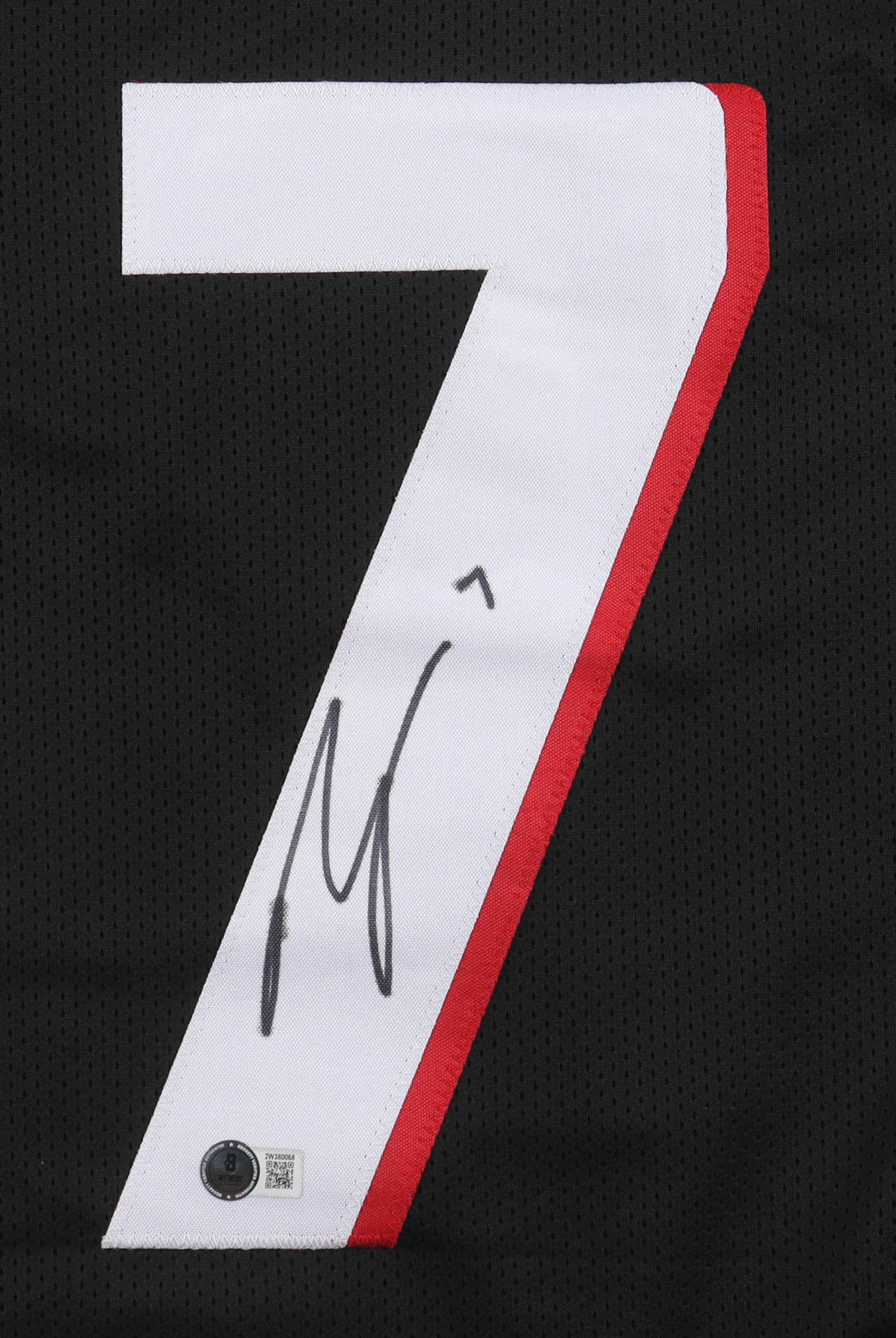 Bijan Robinson Signed Jersey (Beckett) at PristineAuction.com Bijan Robinson Signed Jersey (Beckett) at PristineAuction.com