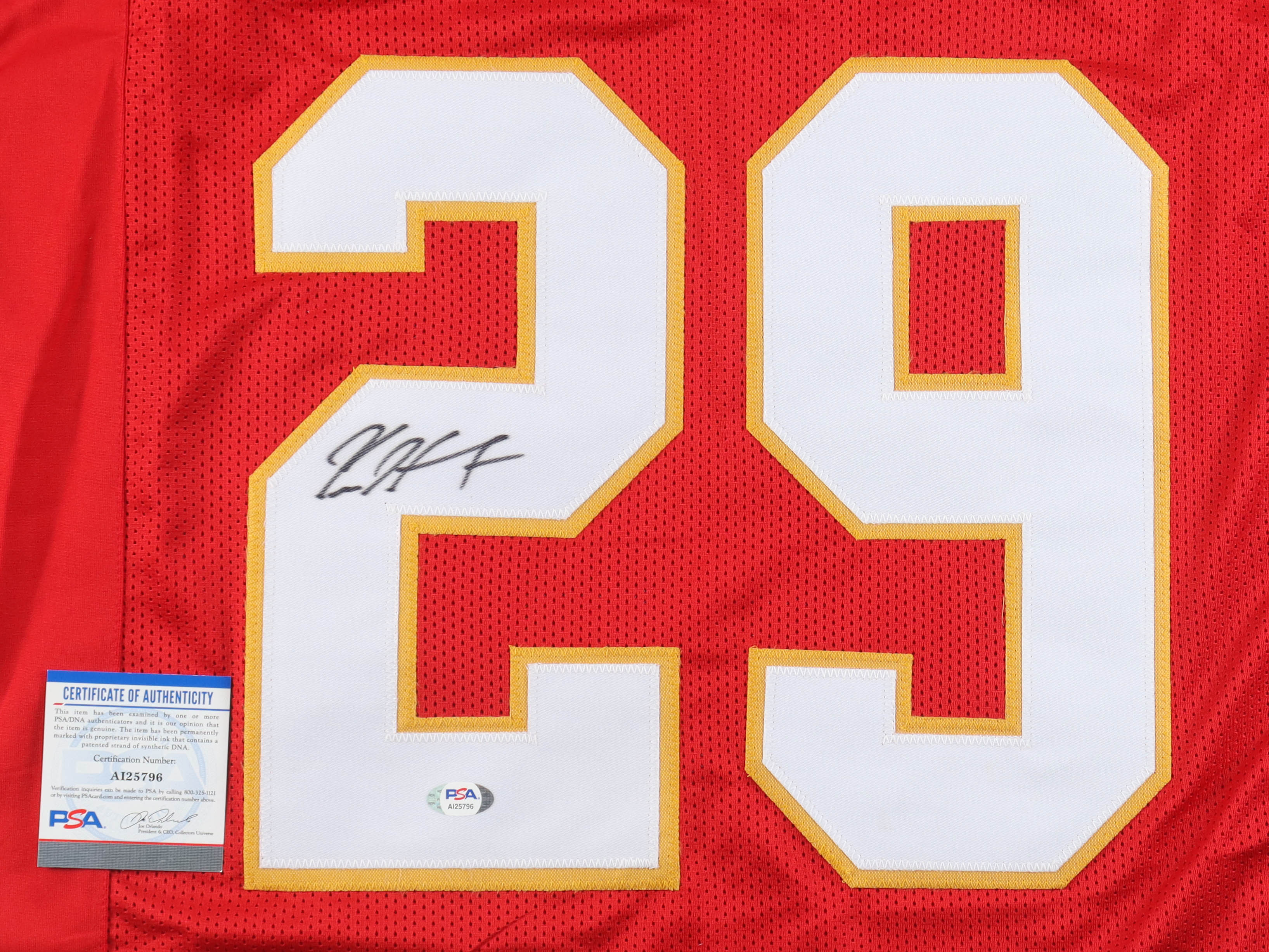 Kareem Hunt Signed Jersey (PSA) at PristineAuction.com Kareem Hunt Signed Jersey (PSA) at PristineAuction.com