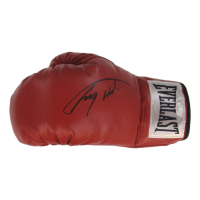 Larry Holmes Signed Everlast Boxing Glove (JSA) at PristineAuction.com