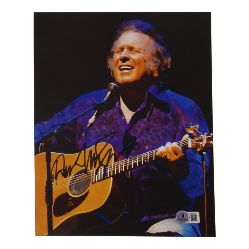 Don McLean Signed 8x10 Photo (Beckett) at PristineAuction.com Don McLean Signed 8x10 Photo (Beckett) at PristineAuction.com
