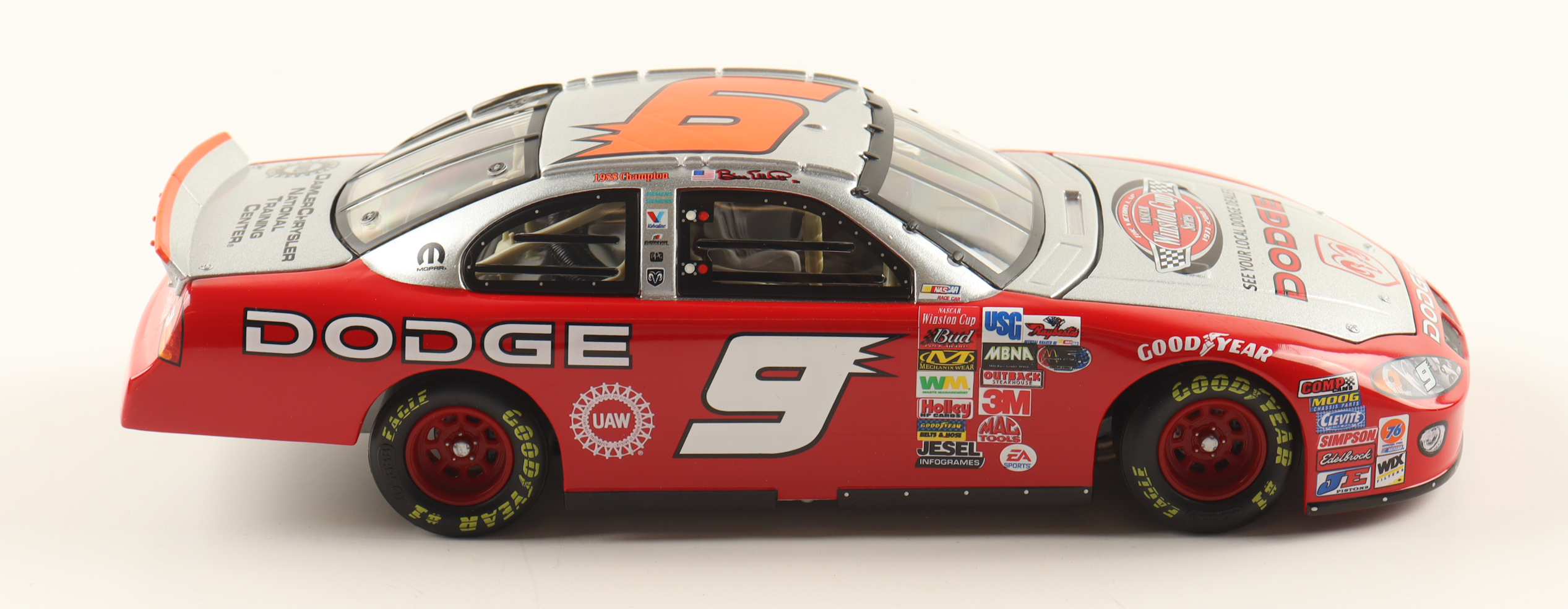 Bill Elliott LE NASCAR #9 Dodge / The Victory Lap - 2003 Intrepid 1:24 Scale Diecast Car at PristineAuction.com Bill Elliott LE NASCAR #9 Dodge / The Victory Lap - 2003 Intrepid 1:24 Scale Diecast Car at PristineAuction.com