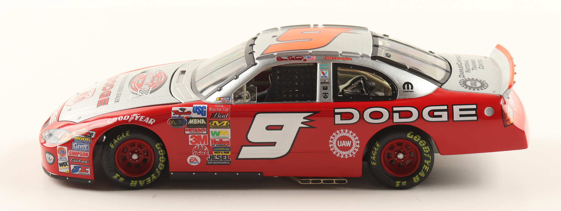 Bill Elliott LE NASCAR #9 Dodge / The Victory Lap - 2003 Intrepid 1:24 Scale Diecast Car at PristineAuction.com Bill Elliott LE NASCAR #9 Dodge / The Victory Lap - 2003 Intrepid 1:24 Scale Diecast Car at PristineAuction.com