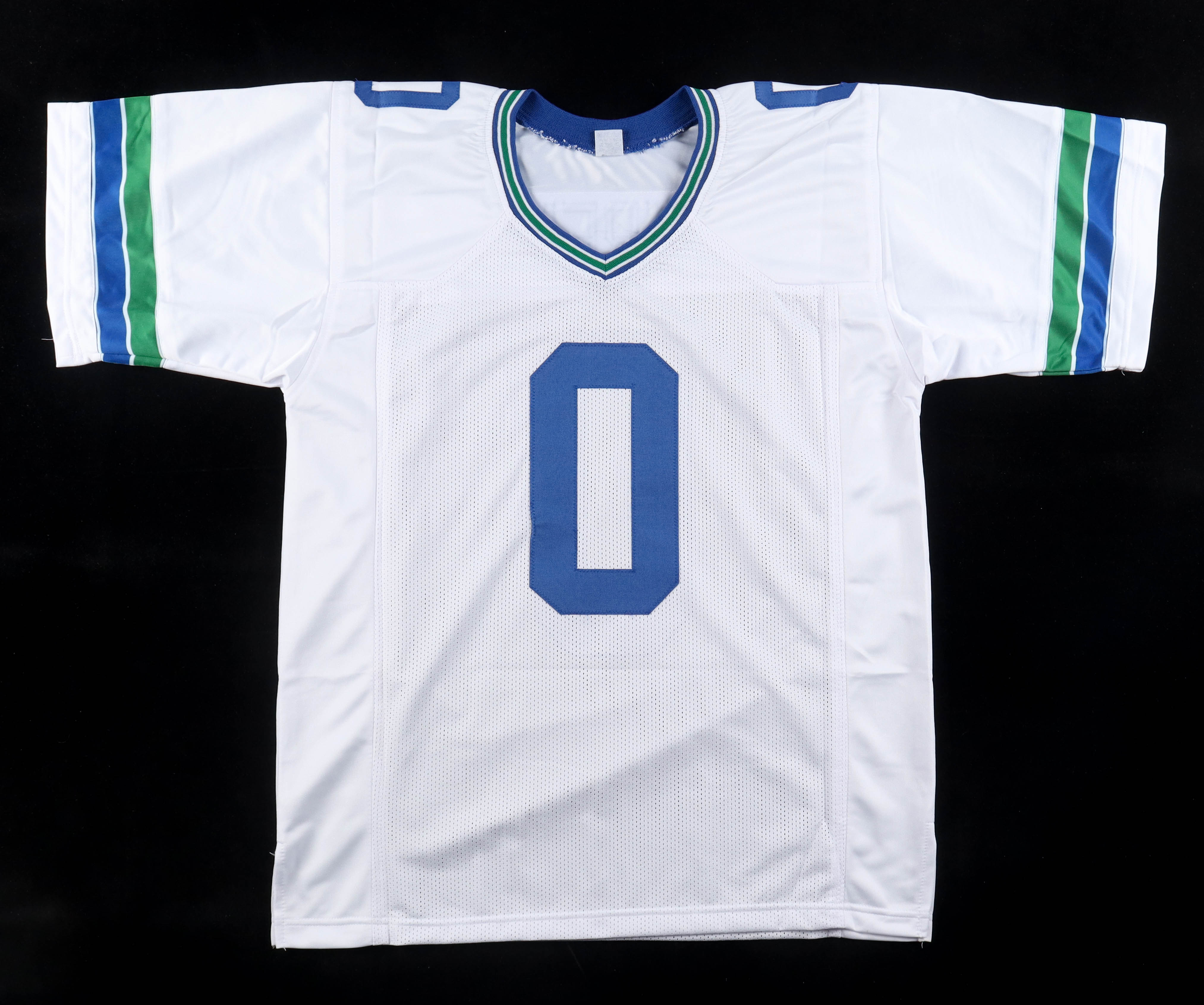 DeMarcus Lawrence Signed Jersey (JSA) at PristineAuction.com DeMarcus Lawrence Signed Jersey (JSA) at PristineAuction.com