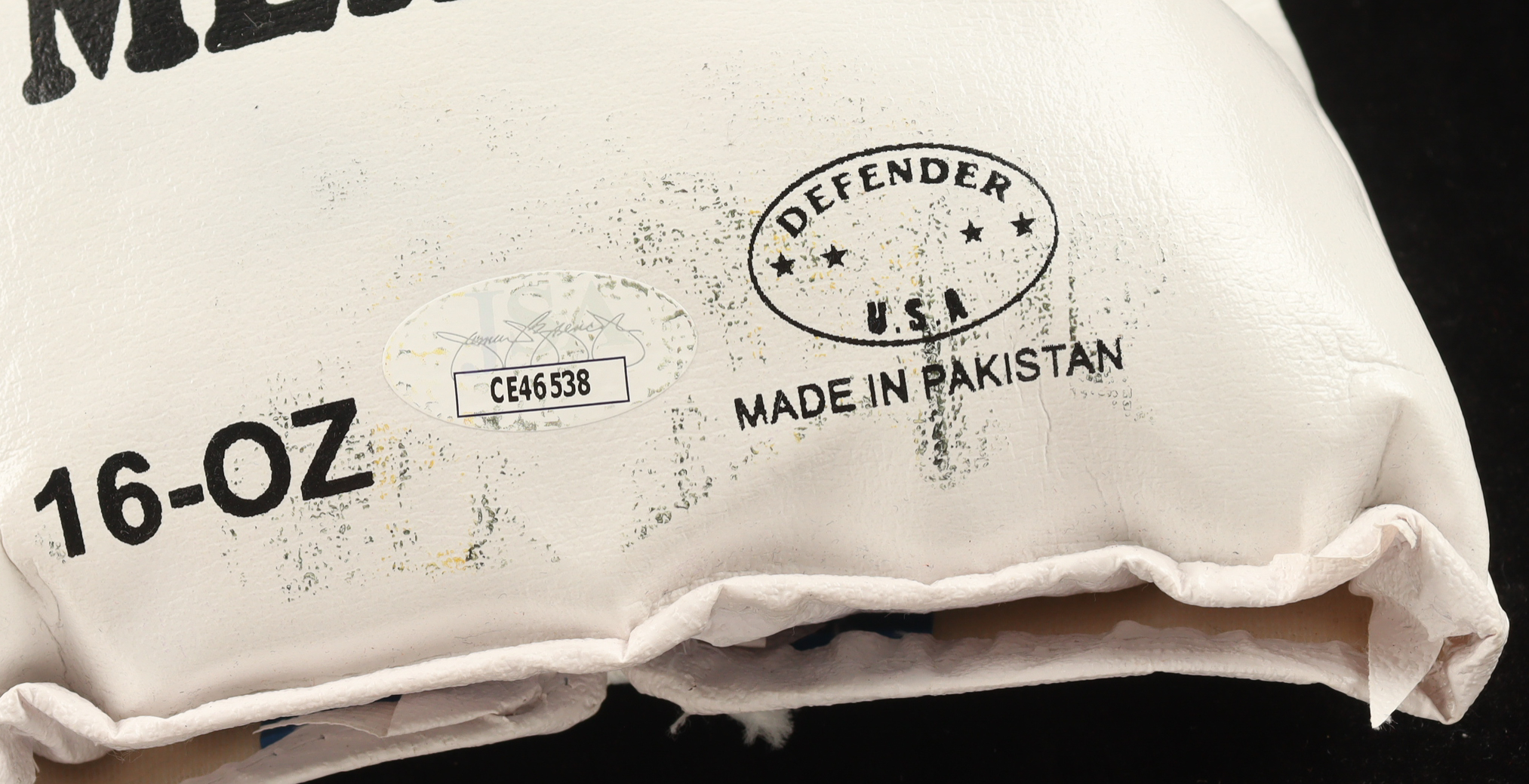 Julio Cesar Chavez, Marco Barrera & Erik Morales Signed Mexico Boxing Glove Set of (2) (JSA) at PristineAuction.com Julio Cesar Chavez, Marco Barrera & Erik Morales Signed Mexico Boxing Glove Set of (2) (JSA) at PristineAuction.com