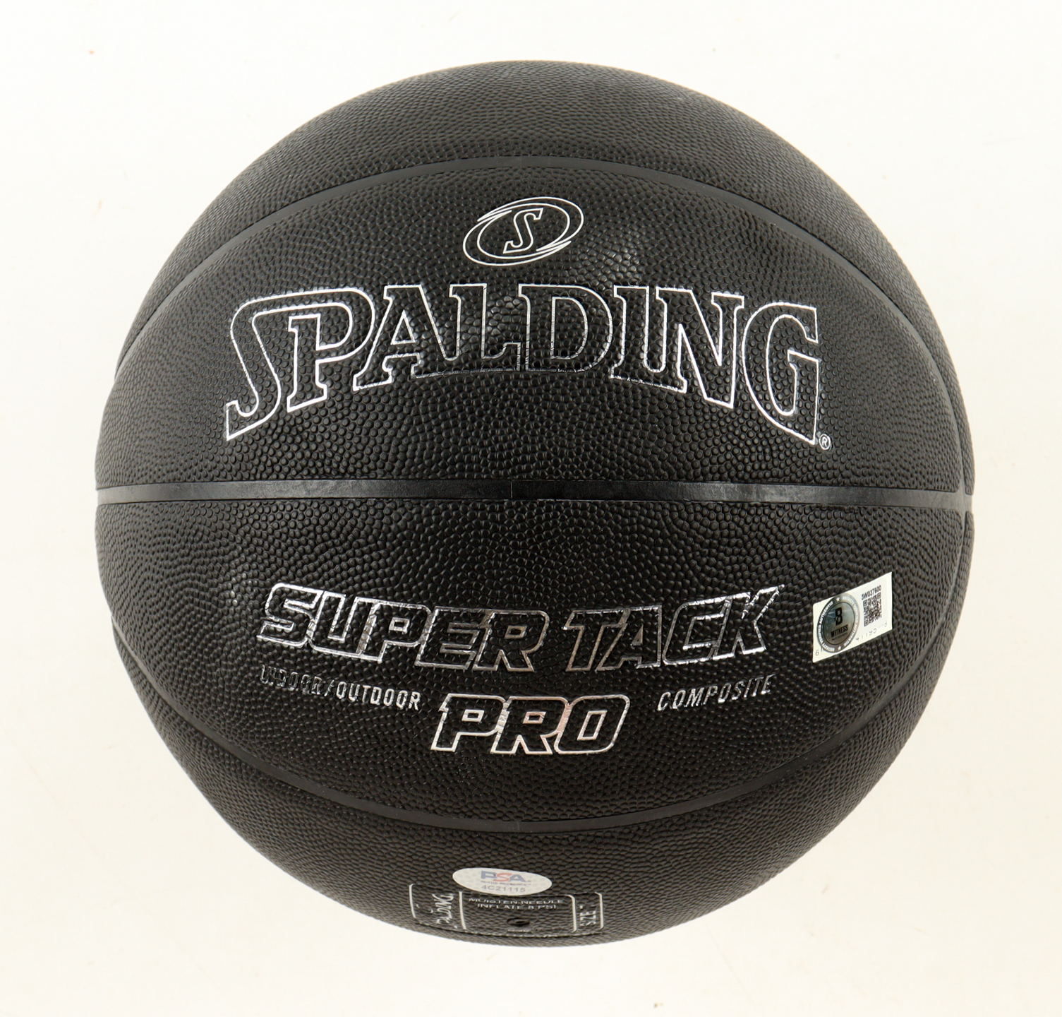 Magic Johnson & Larry Bird Signed NBA Black Edition Basketball (PSA & Beckett) at PristineAuction.com Magic Johnson & Larry Bird Signed NBA Black Edition Basketball (PSA & Beckett) at PristineAuction.com