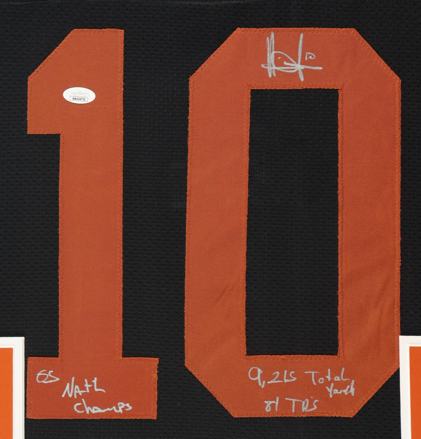 Vince Young Signed Custom Framed Jersey Display Inscribed "05 Nat'l Champs" & "9,215 Total Yards 81 Td's" (JSA) at PristineAuction.com Vince Young Signed Custom Framed Jersey Display Inscribed "05 Nat'l Champs" & "9,215 Total Yards 81 Td's" (JSA) at PristineAuction.com