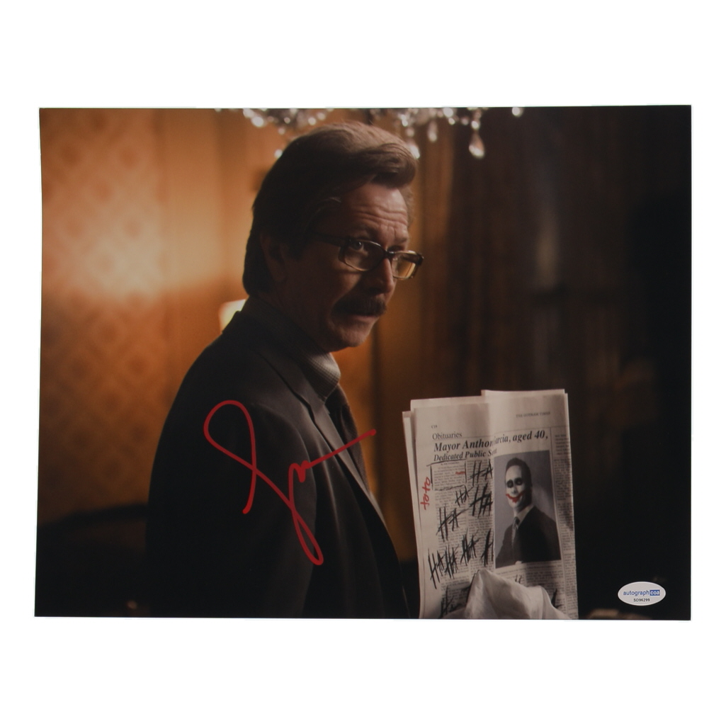 Gary Oldman Signed "The Dark Knight" 11x14 Photo (ACOA) at PristineAuction.com Gary Oldman Signed "The Dark Knight" 11x14 Photo (ACOA) at PristineAuction.com