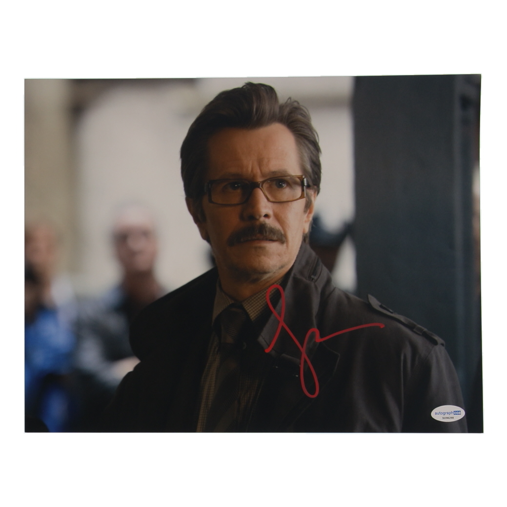 Gary Oldman Signed "The Dark Knight" 11x14 Photo (ACOA) at PristineAuction.com Gary Oldman Signed "The Dark Knight" 11x14 Photo (ACOA) at PristineAuction.com