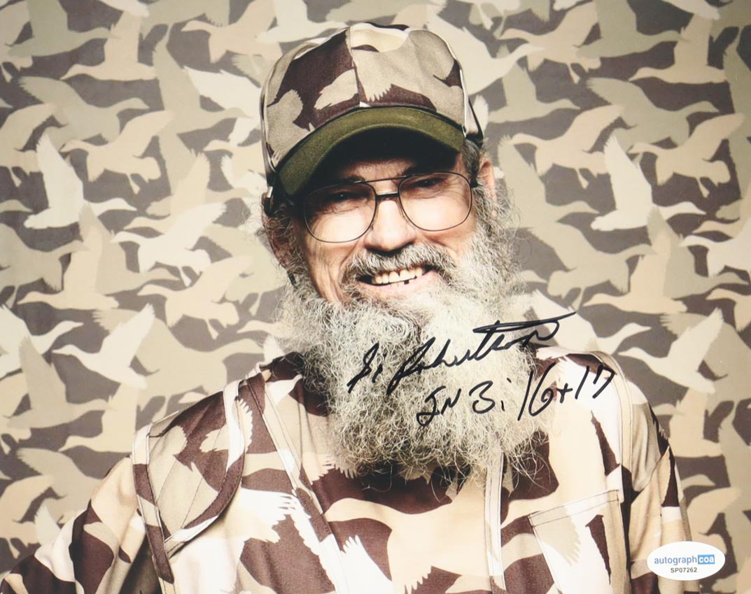 Si Robertson Signed "Duck Dynasty" 8x10 Photo (ACOA) at PristineAuction.com Si Robertson Signed "Duck Dynasty" 8x10 Photo (ACOA) at PristineAuction.com