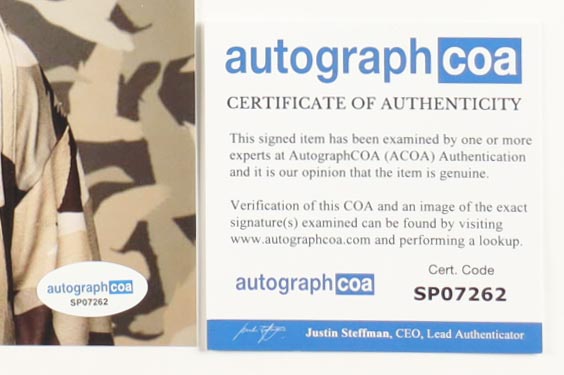 Si Robertson Signed "Duck Dynasty" 8x10 Photo (ACOA) at PristineAuction.com Si Robertson Signed "Duck Dynasty" 8x10 Photo (ACOA) at PristineAuction.com