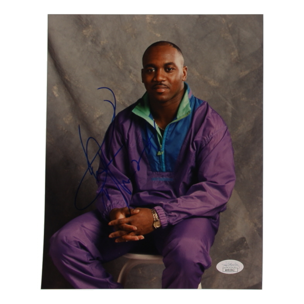 Thurman Thomas Signed 8x10 Photo (JSA) at PristineAuction.com