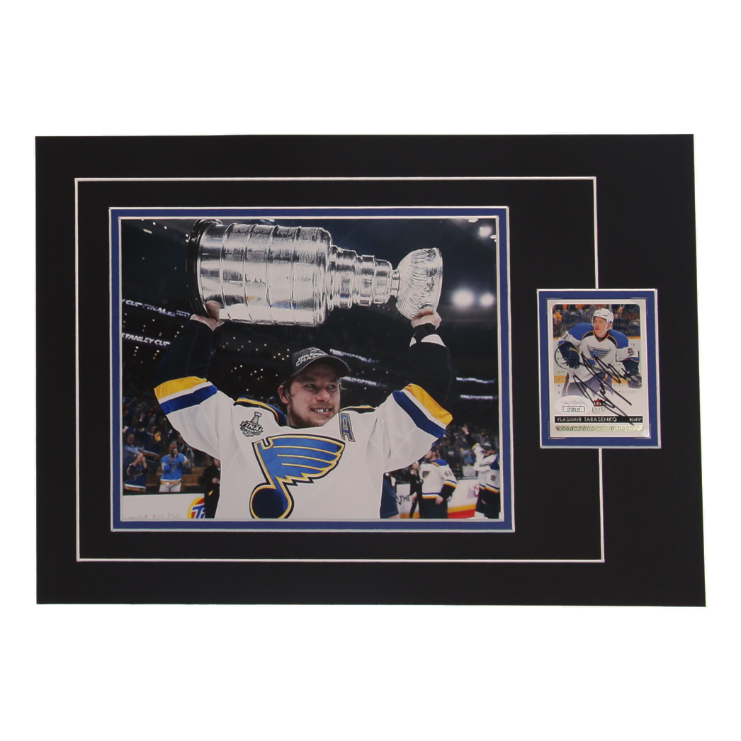 Vladimir Tarasenko Signed 12x17 Custom Matted Sports Card Display with Photo (JSA) at PristineAuction.com Vladimir Tarasenko Signed 12x17 Custom Matted Sports Card Display with Photo (JSA) at PristineAuction.com