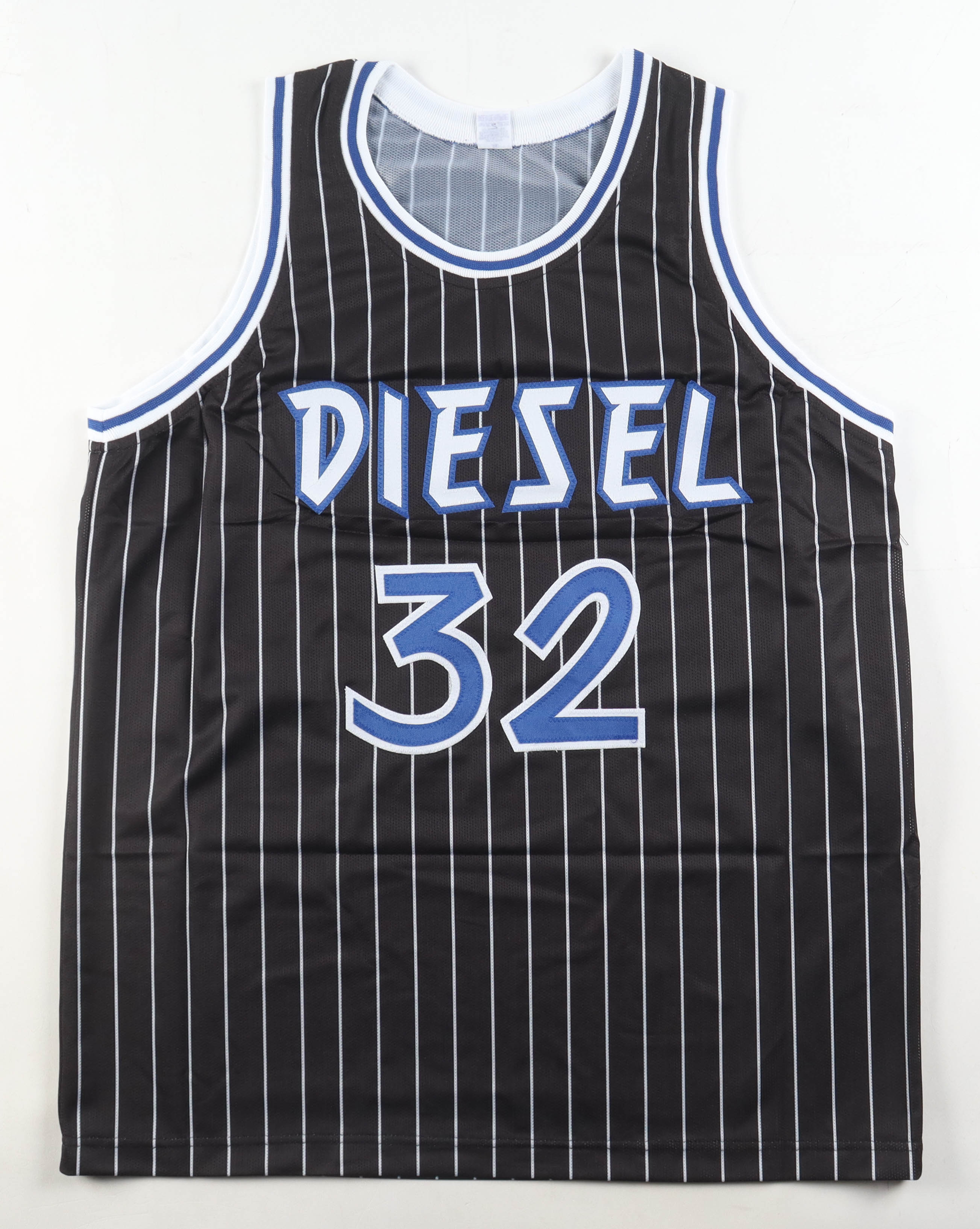 Shaquille O'Neal Signed Jersey (JSA) at PristineAuction.com Shaquille O'Neal Signed Jersey (JSA) at PristineAuction.com