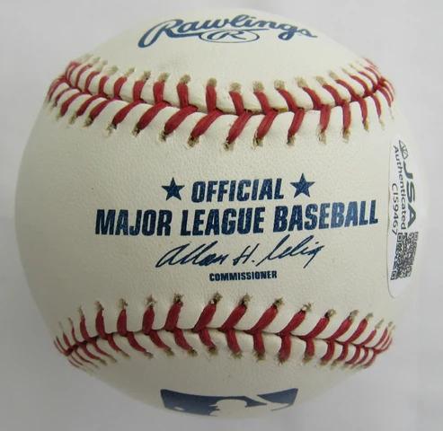 Andre Dawson Signed OML Baseball (JSA) at PristineAuction.com Andre Dawson Signed OML Baseball (JSA) at PristineAuction.com