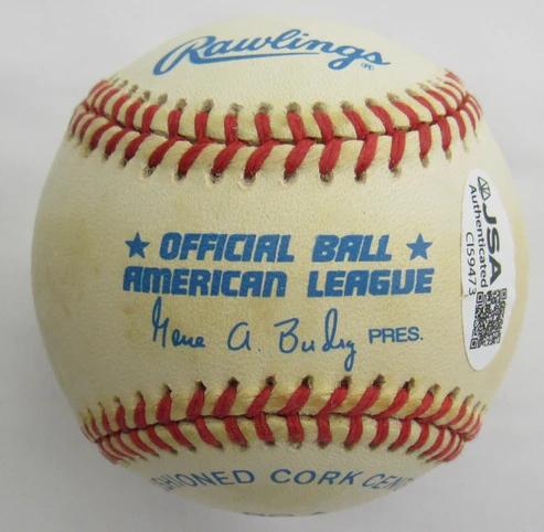 Wade Boggs Signed OAL Baseball (JSA) at PristineAuction.com Wade Boggs Signed OAL Baseball (JSA) at PristineAuction.com