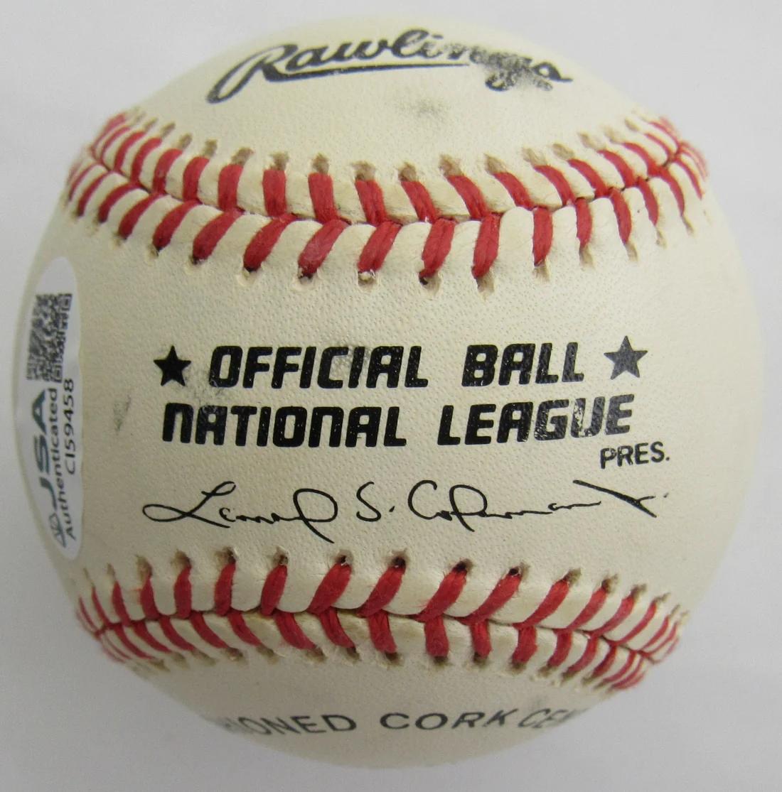 Albert Belle Signed ONL Baseball (JSA) at PristineAuction.com Albert Belle Signed ONL Baseball (JSA) at PristineAuction.com