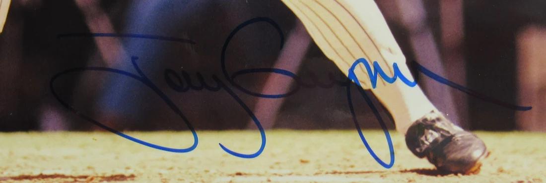 Tony Gwynn Signed Padres 8x10 Photo (JSA) at PristineAuction.com Tony Gwynn Signed Padres 8x10 Photo (JSA) at PristineAuction.com