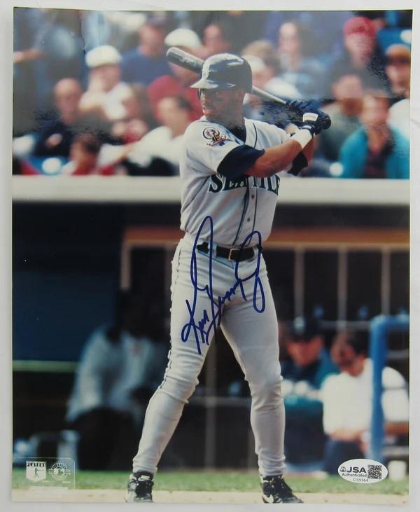 Ken Griffey Jr. Signed Mariners 8x10 Photo (JSA) at PristineAuction.com Ken Griffey Jr. Signed Mariners 8x10 Photo (JSA) at PristineAuction.com