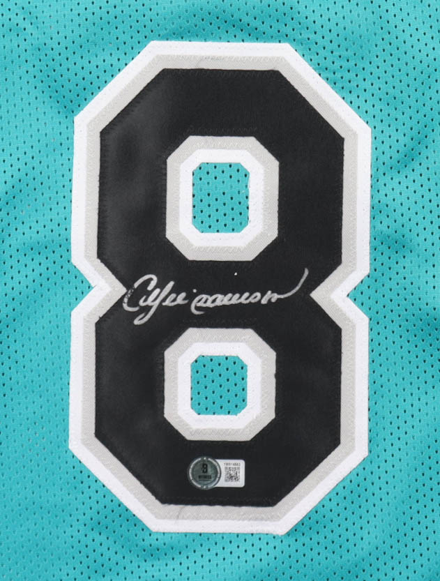 Andre Dawson Signed Jersey (Beckett) at PristineAuction.com Andre Dawson Signed Jersey (Beckett) at PristineAuction.com