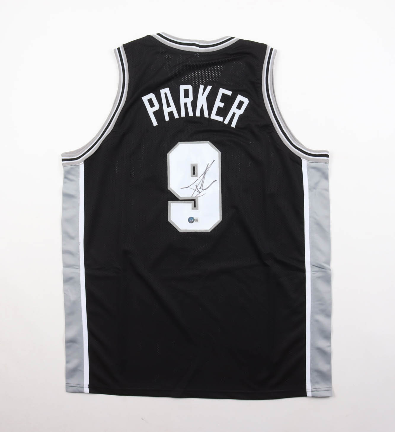 Tony Parker Signed Jersey (Beckett) at PristineAuction.com Tony Parker Signed Jersey (Beckett) at PristineAuction.com