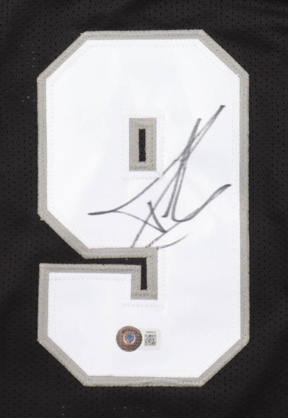 Tony Parker Signed Jersey (Beckett) at PristineAuction.com Tony Parker Signed Jersey (Beckett) at PristineAuction.com