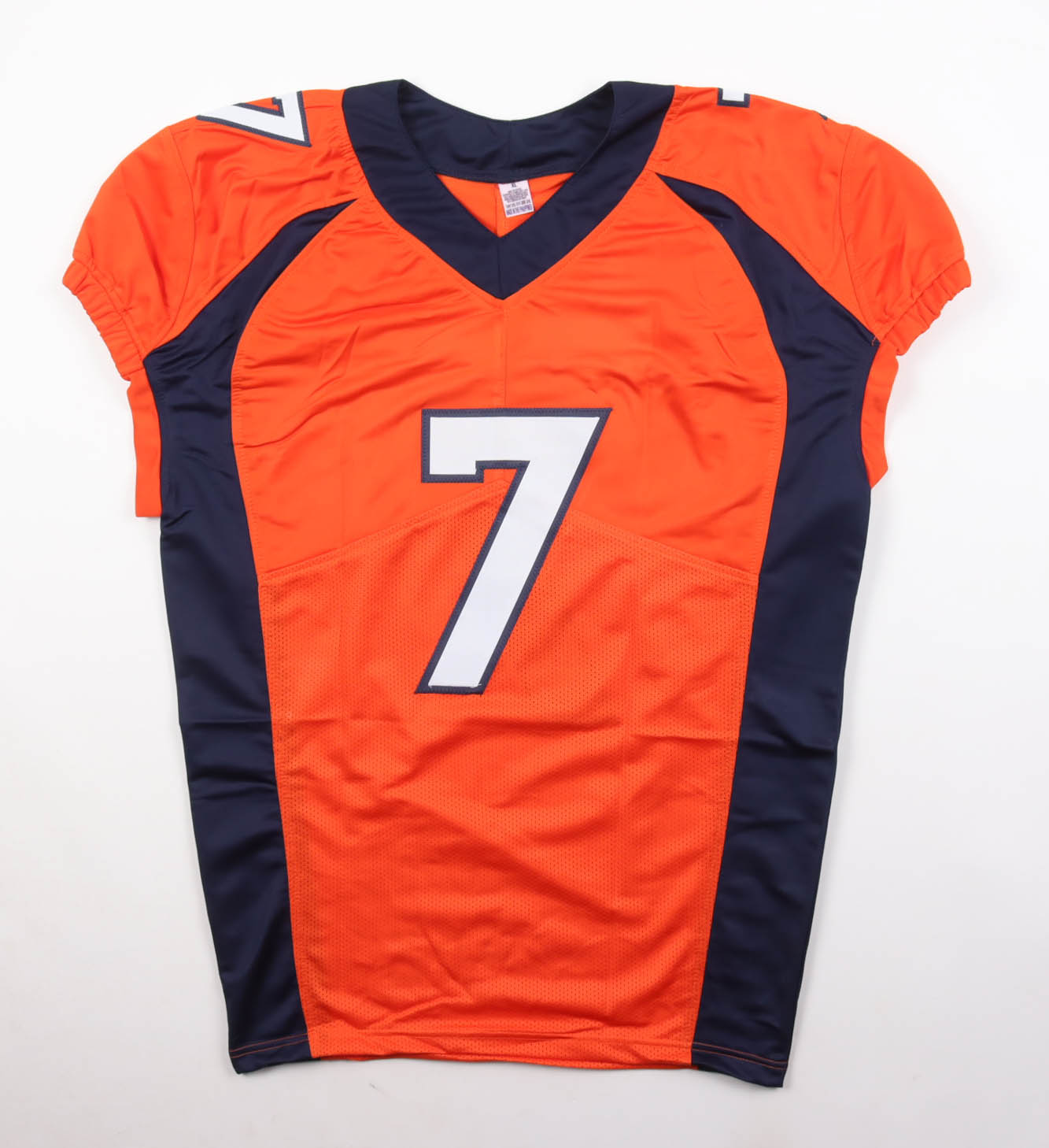 John Elway Signed Jersey (Beckett) at PristineAuction.com John Elway Signed Jersey (Beckett) at PristineAuction.com