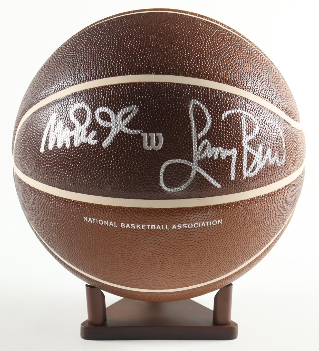 Magic Johnson & Larry Bird Signed NBA Throwback Basketball with Display Stand (Beckett & PSA) at PristineAuction.com Magic Johnson & Larry Bird Signed NBA Throwback Basketball with Display Stand (Beckett & PSA) at PristineAuction.com
