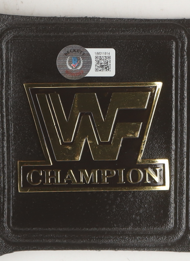 Bret "Hitman" Hart Signed WWF Championship Belt (Beckett) at PristineAuction.com Bret "Hitman" Hart Signed WWF Championship Belt (Beckett) at PristineAuction.com
