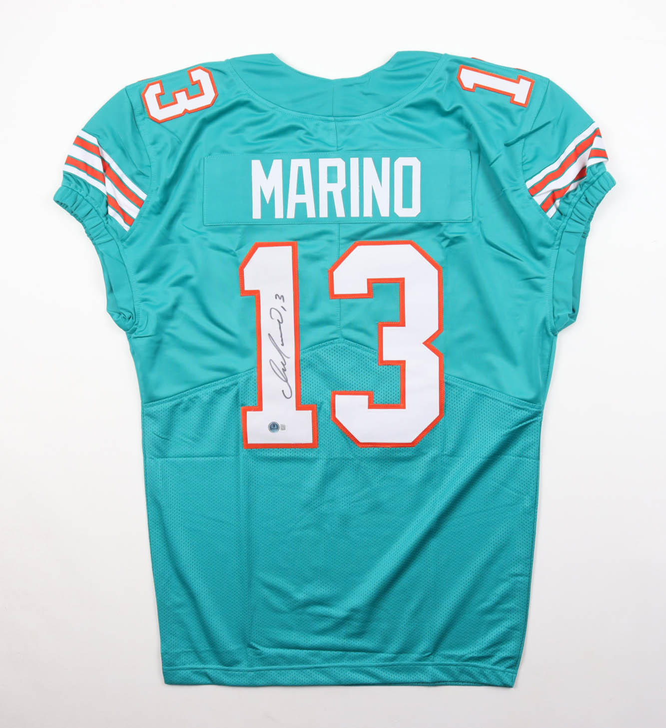 Dan Marino Signed Jersey (Beckett) at PristineAuction.com Dan Marino Signed Jersey (Beckett) at PristineAuction.com