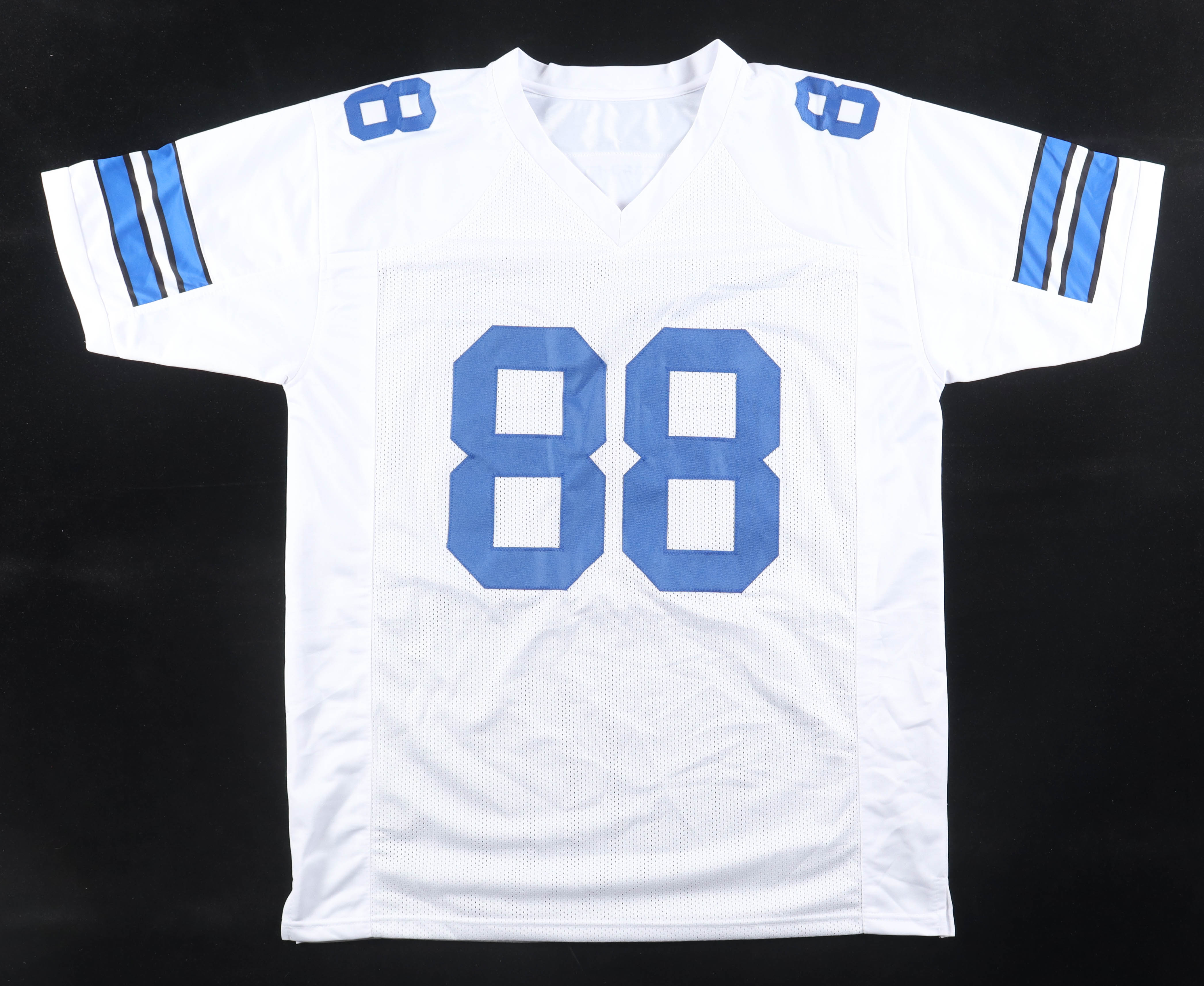 Dez Bryant Signed Jersey (Beckett) at PristineAuction.com Dez Bryant Signed Jersey (Beckett) at PristineAuction.com