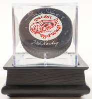 Gordie Howe Signed Detroit Red Wings Logo Hockey Puck with Display Case Inscribed "Mr. Hockey" (PSA) at PristineAuction.com