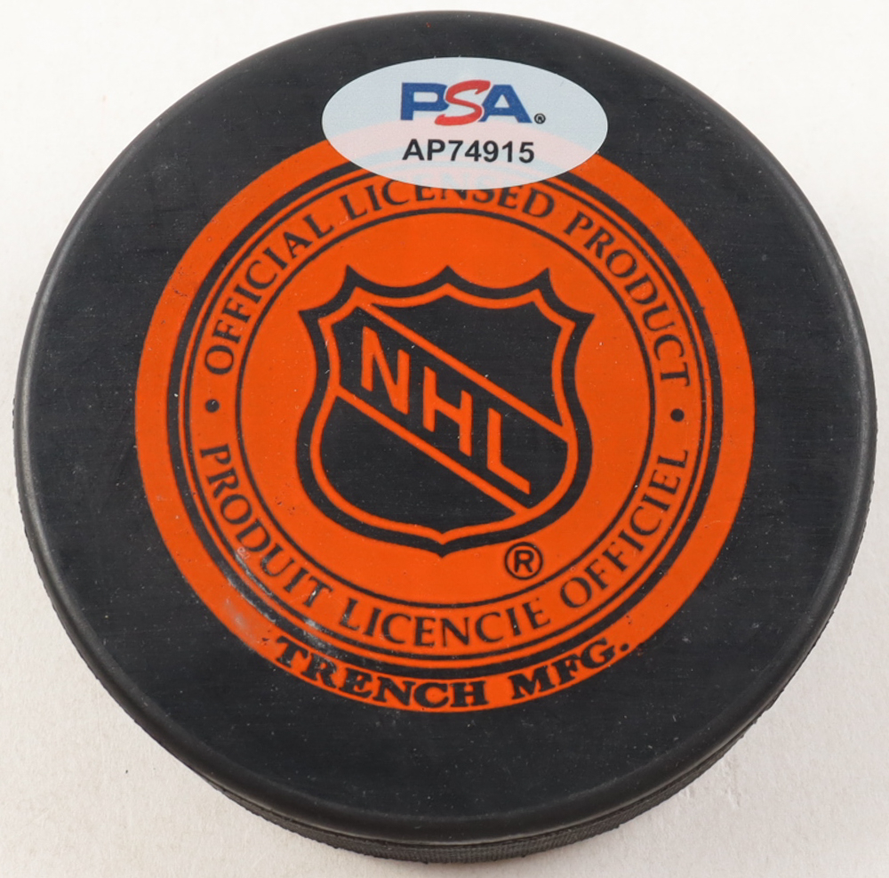 Ted Lindsay Signed Detroit Red Wings Logo Hockey Puck with Display Case Inscribed "HOF 66" (PSA) at PristineAuction.com Ted Lindsay Signed Detroit Red Wings Logo Hockey Puck with Display Case Inscribed "HOF 66" (PSA) at PristineAuction.com