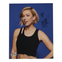 Iliza Shlesinger Signed 8x10 Photo (Beckett) at PristineAuction.com