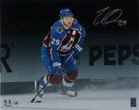 Nathan MacKinnon Signed Avalance 16x20 Photo (Fanatics) at PristineAuction.com