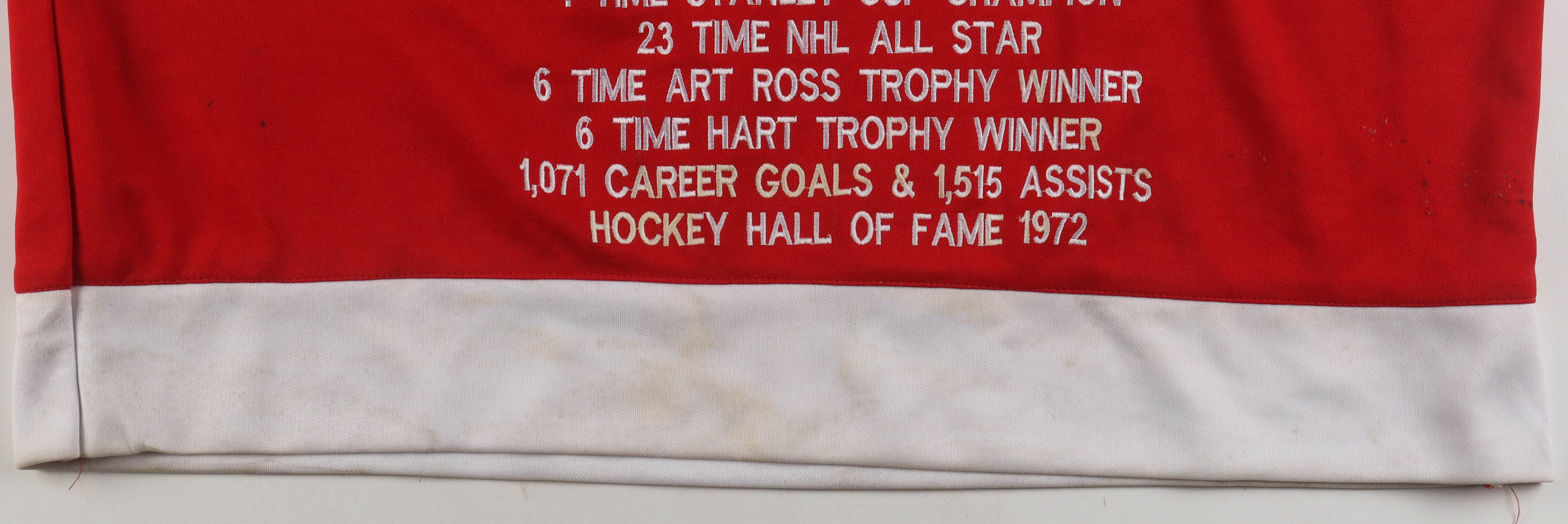 Gordie Howe Signed Career Highlight Stat Jersey (PSA) at PristineAuction.com Gordie Howe Signed Career Highlight Stat Jersey (PSA) at PristineAuction.com