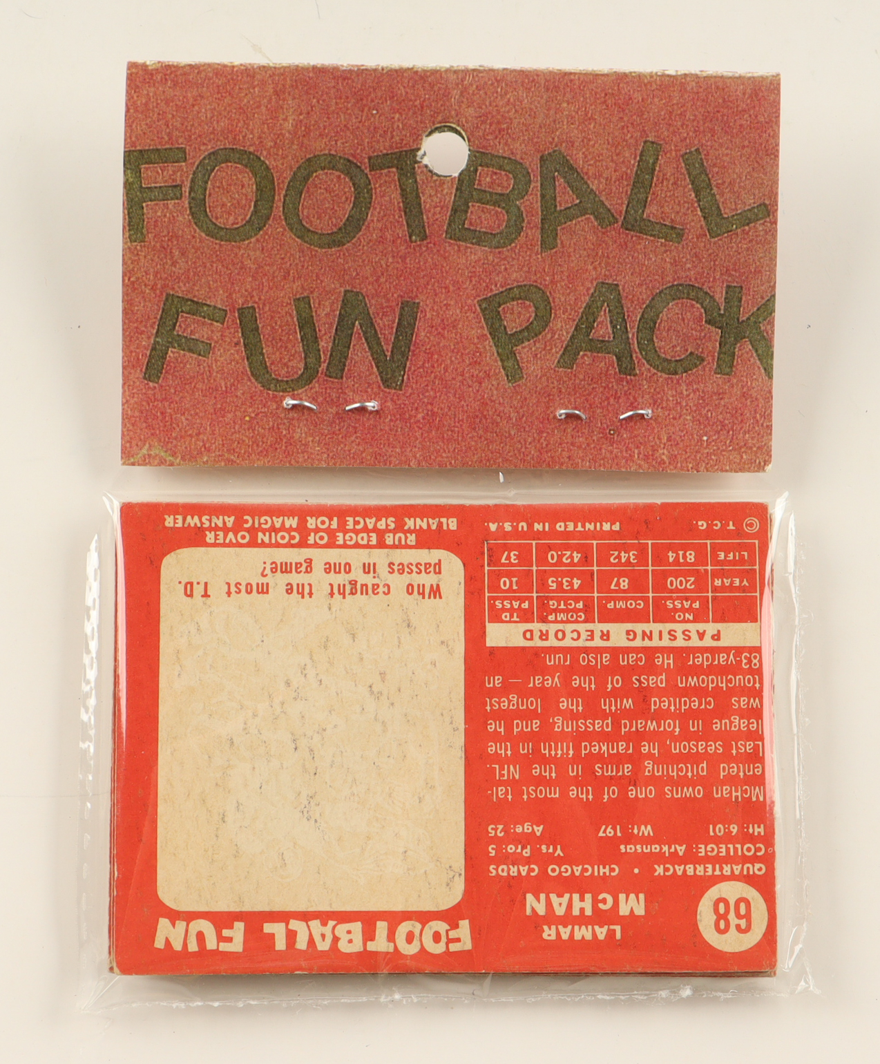 1958 Topps Football Fun Pack with (10) Cards at PristineAuction.com 1958 Topps Football Fun Pack with (10) Cards at PristineAuction.com
