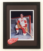 Gordie Howe Signed Red Wings Custom Framed Photo Display (PSA) at PristineAuction.com