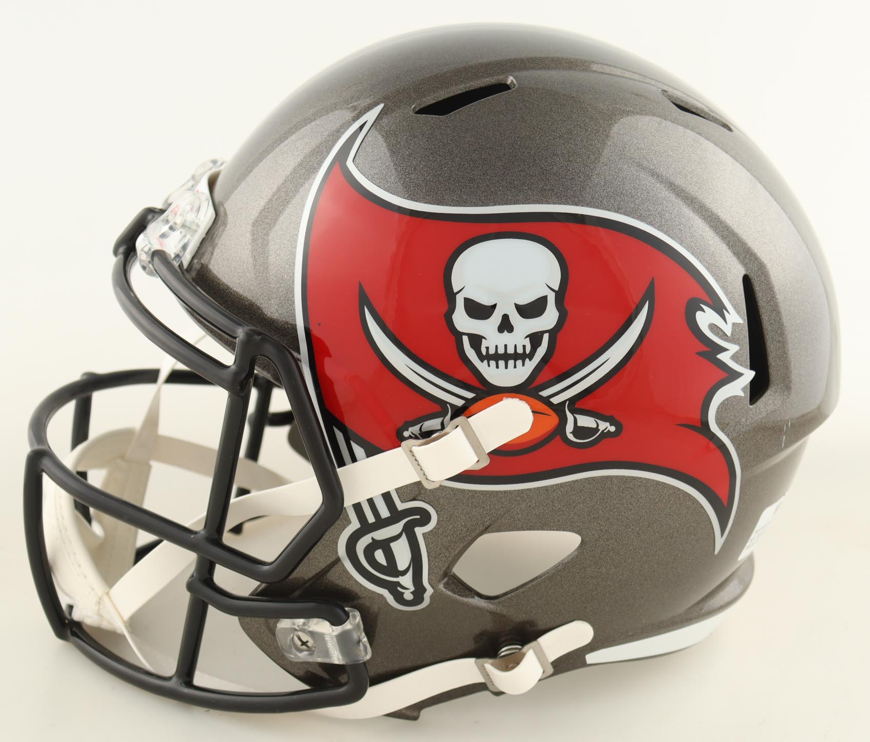 Chris Godwin Signed Buccaneers Full-Size Speed Helmet (JSA) at PristineAuction.com Chris Godwin Signed Buccaneers Full-Size Speed Helmet (JSA) at PristineAuction.com