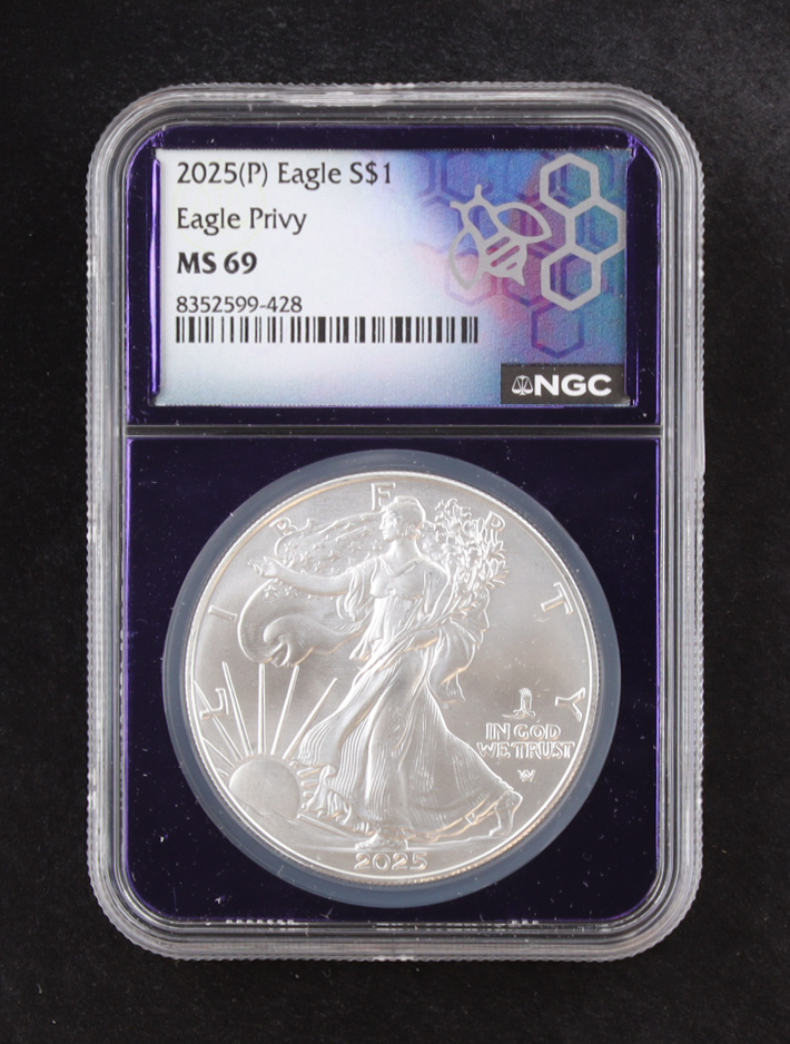 2025(P) American Silver Eagle, Eagle Privy - Limited Mintage of 500,000 (NGC MS69) at PristineAuction.com 2025(P) American Silver Eagle, Eagle Privy - Limited Mintage of 500,000 (NGC MS69) at PristineAuction.com