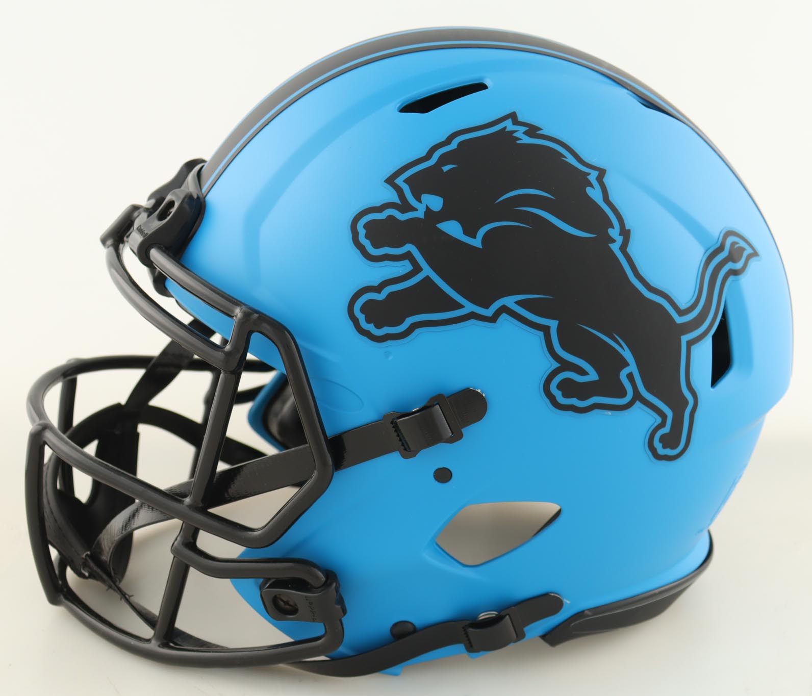 Sam LaPorta Signed Lions Full-Size Authentic On-Field Rave Alternate Speed Helmet (Beckett) at PristineAuction.com Sam LaPorta Signed Lions Full-Size Authentic On-Field Rave Alternate Speed Helmet (Beckett) at PristineAuction.com