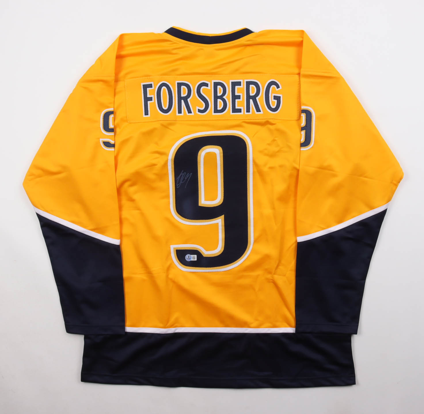 Filip Forsberg Signed Jersey (Beckett) at PristineAuction.com Filip Forsberg Signed Jersey (Beckett) at PristineAuction.com