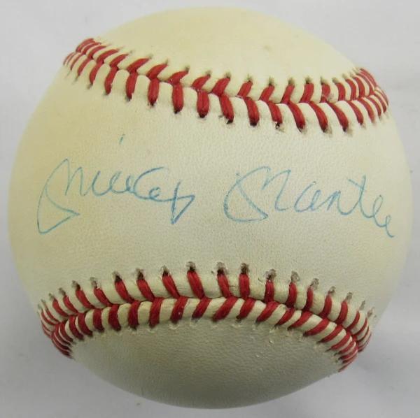 Mickey Mantle Signed OAL Baseball (Beckett) at PristineAuction.com Mickey Mantle Signed OAL Baseball (Beckett) at PristineAuction.com