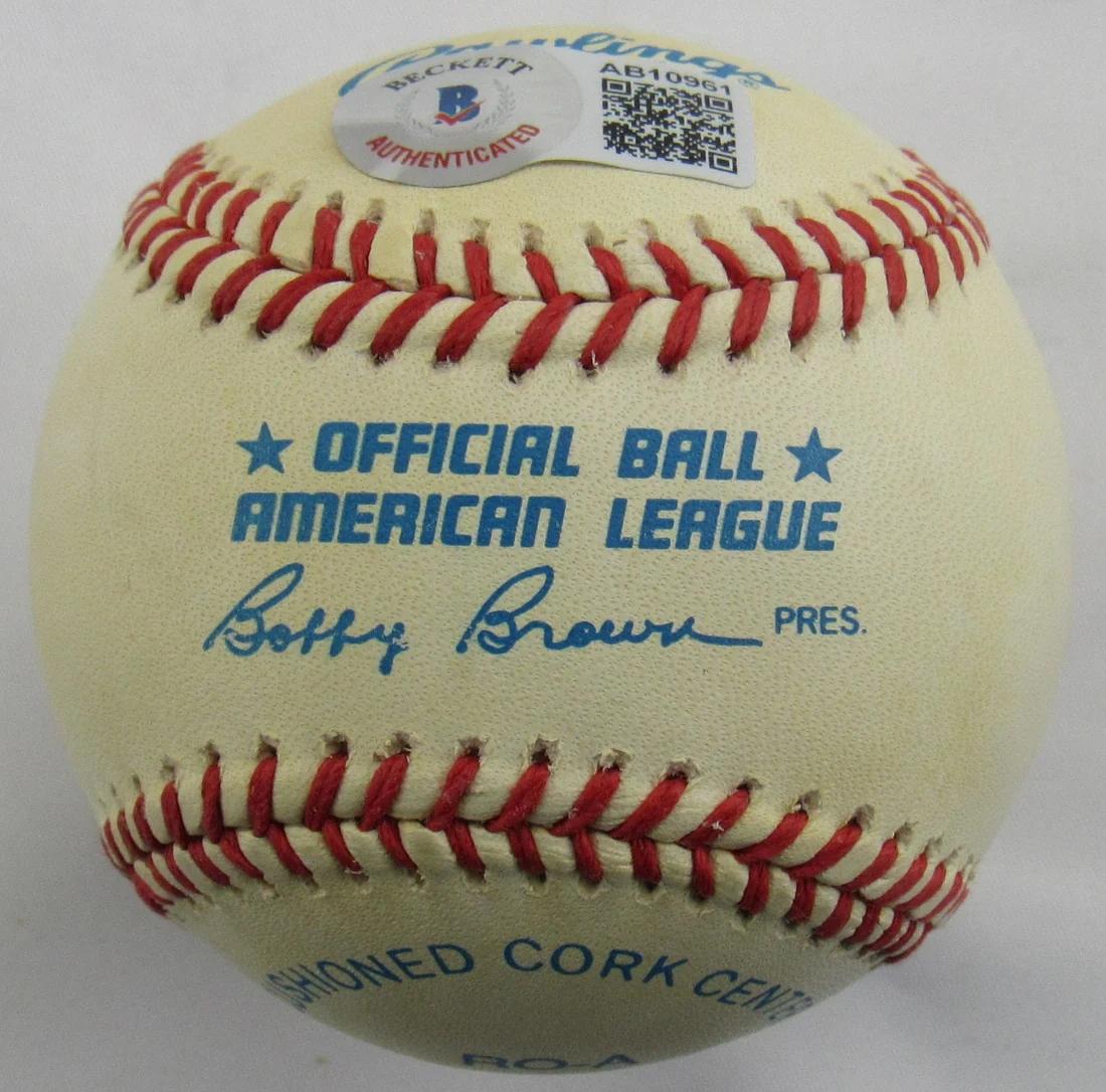 Mickey Mantle Signed OAL Baseball (Beckett) at PristineAuction.com Mickey Mantle Signed OAL Baseball (Beckett) at PristineAuction.com
