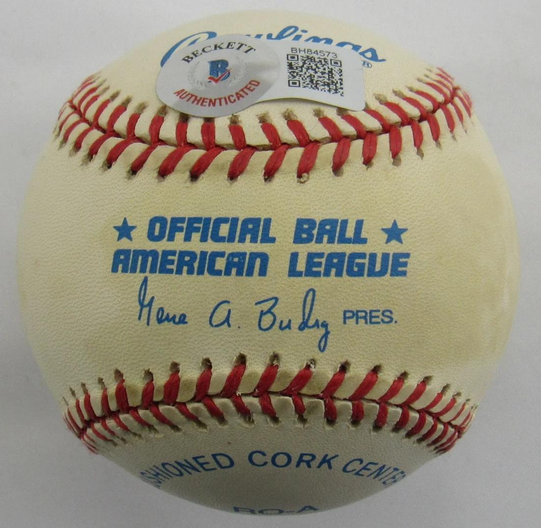 Roger Clemens Signed OAL Baseball (Beckett) at PristineAuction.com Roger Clemens Signed OAL Baseball (Beckett) at PristineAuction.com
