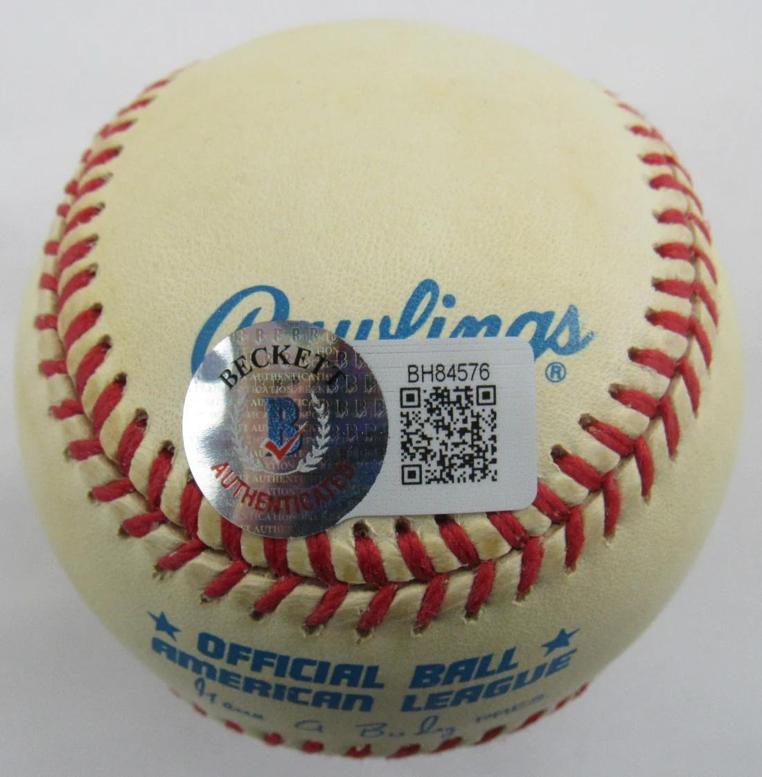 Andy Pettitte Signed OAL Baseball (Beckett) at PristineAuction.com Andy Pettitte Signed OAL Baseball (Beckett) at PristineAuction.com