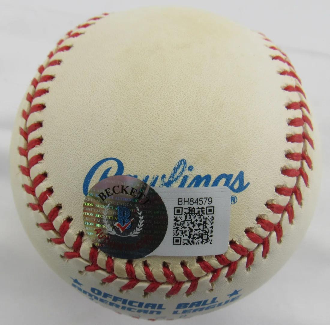 Whitey Ford Signed OAL Baseball (Beckett) at PristineAuction.com Whitey Ford Signed OAL Baseball (Beckett) at PristineAuction.com