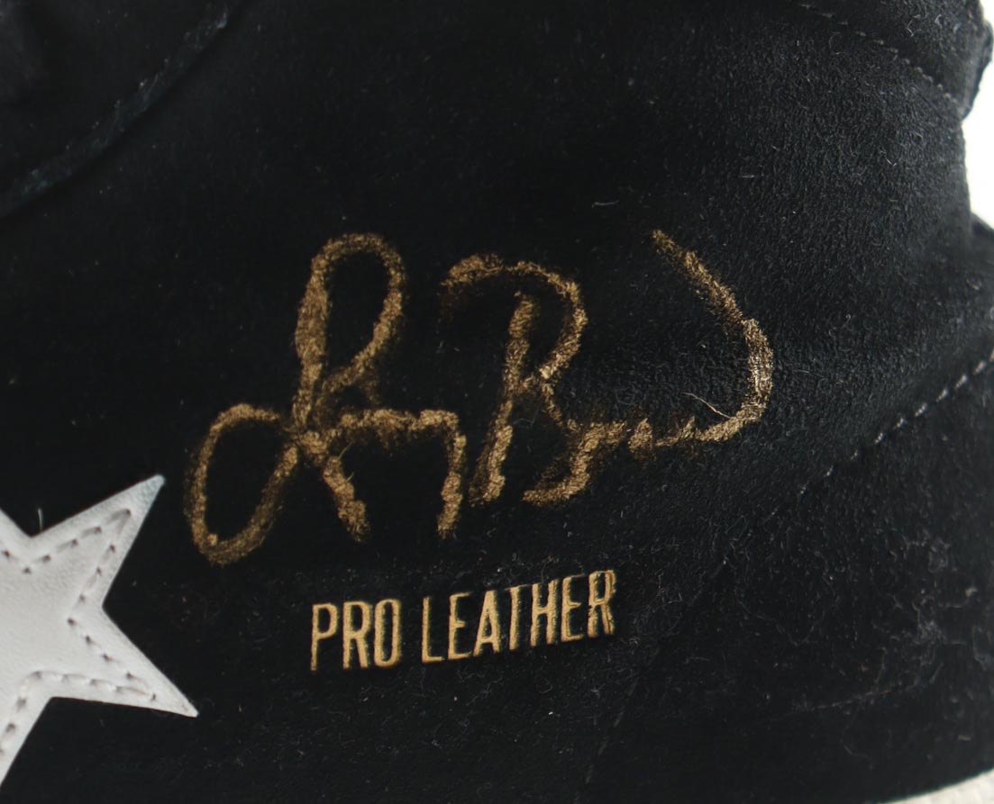 Magic Johnson & Larry Bird Signed Set of (2) Converse Basketball Shoes with Display Case (PSA & Beckett) at PristineAuction.com Magic Johnson & Larry Bird Signed Set of (2) Converse Basketball Shoes with Display Case (PSA & Beckett) at PristineAuction.com