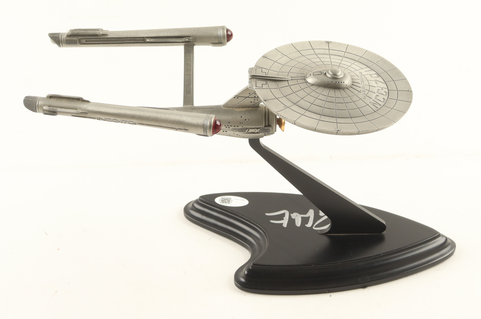 William Shatner Signed Pewter Franklin Mint "Star Trek Enterprise" Figurine (JSA) at PristineAuction.com William Shatner Signed Pewter Franklin Mint "Star Trek Enterprise" Figurine (JSA) at PristineAuction.com