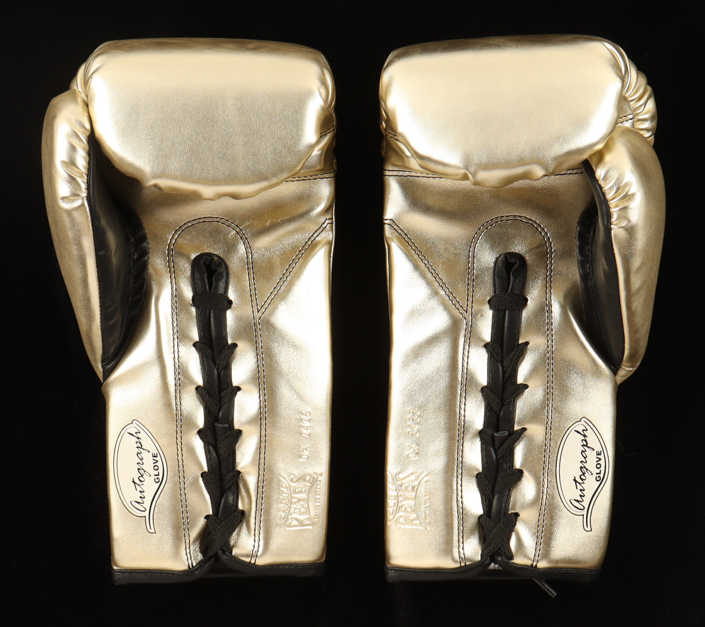 Julio Cessar Chavez, Marco Antonio Barrera & Erik Morales Signed Cleto Reyes Gold Edition Set of (2) Boxing Gloves (JSA) at PristineAuction.com Julio Cessar Chavez, Marco Antonio Barrera & Erik Morales Signed Cleto Reyes Gold Edition Set of (2) Boxing Gloves (JSA) at PristineAuction.com